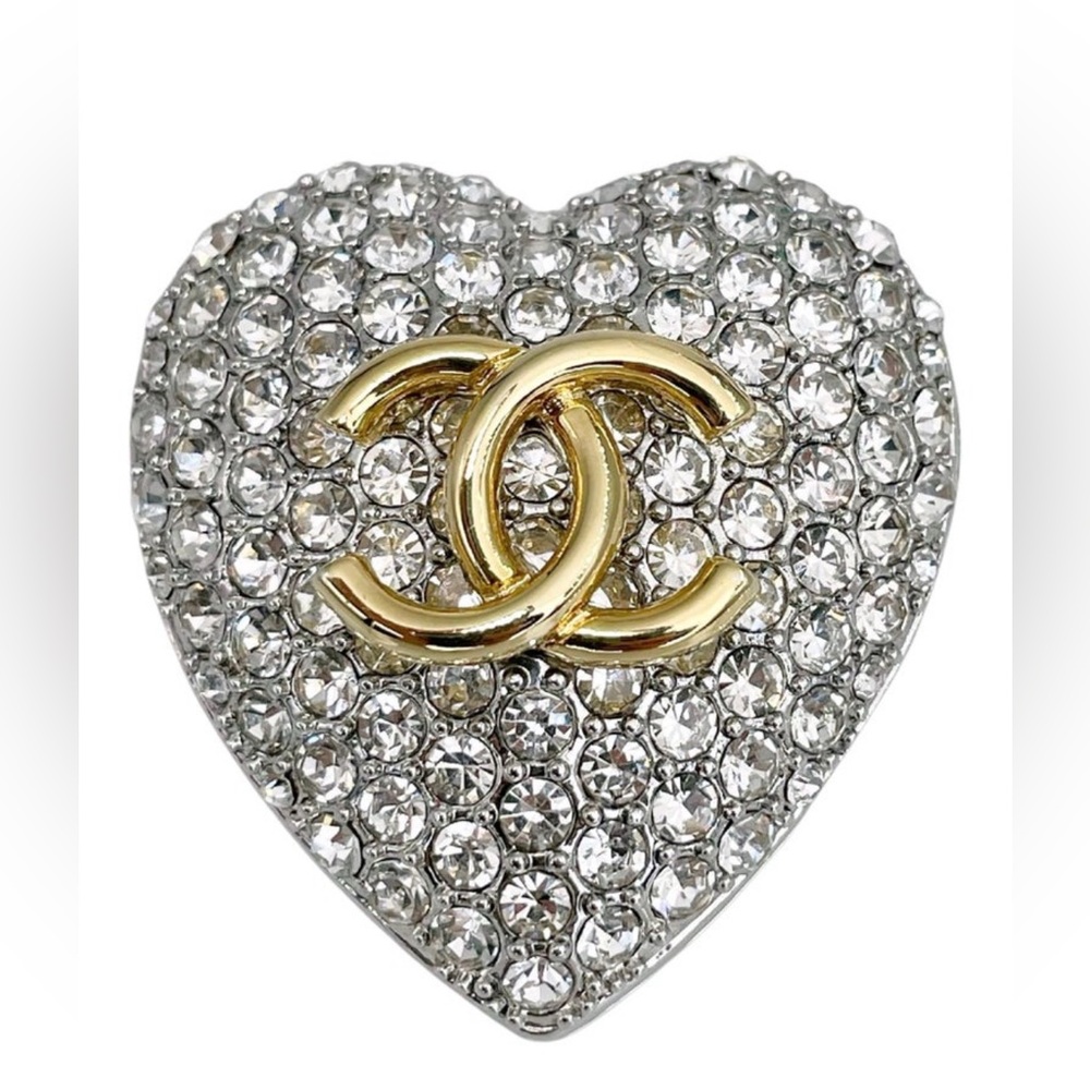 A STUNNING CHANEL AUTHENTIC BROOCH 
like Nothing I’ve seen before!!!!! SOLD OUT!
